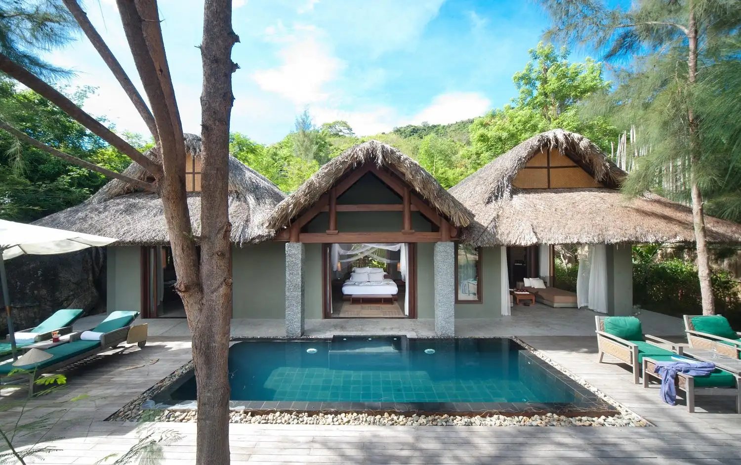 Lagoon Pool Villa