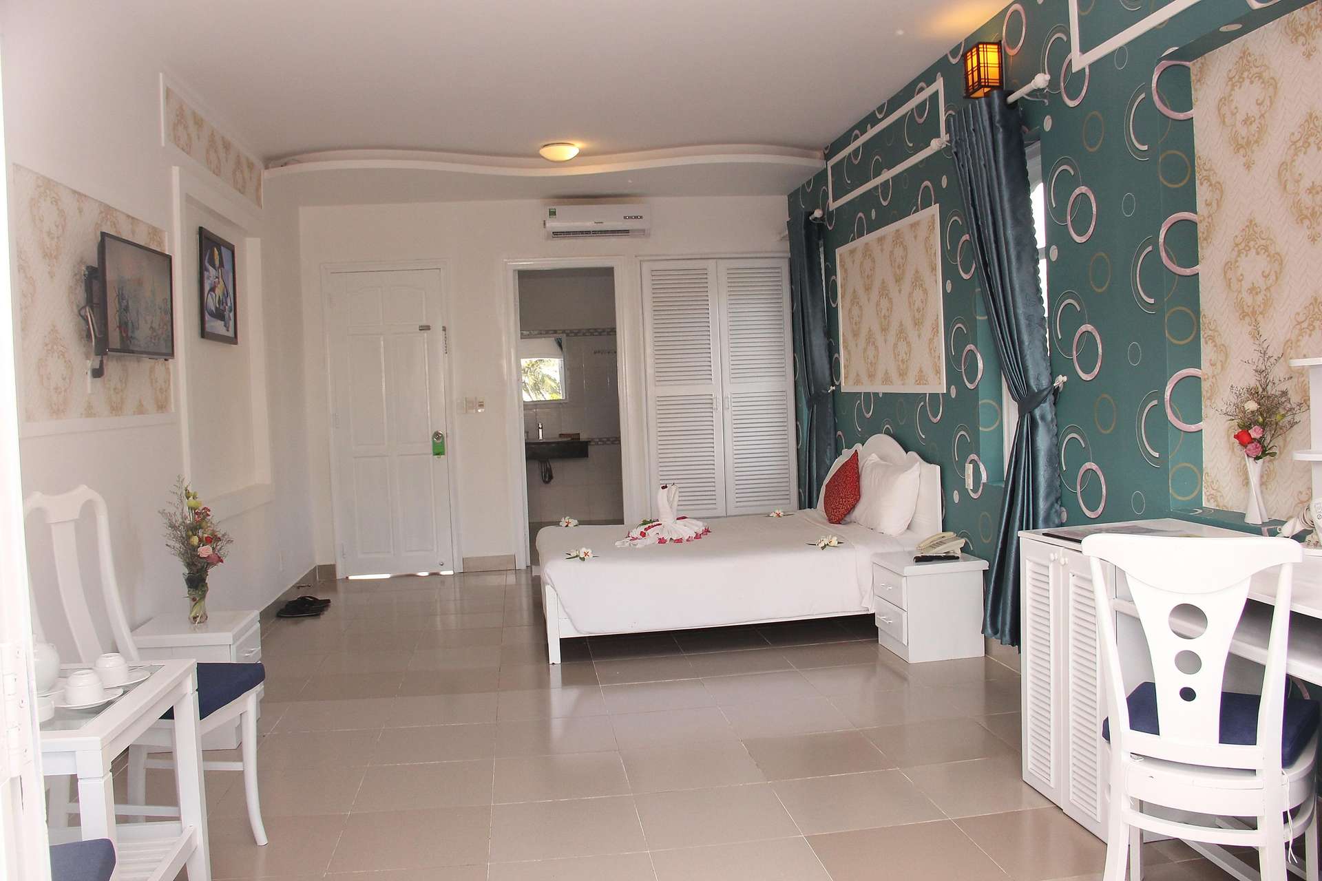 Deluxe Double Or Twin