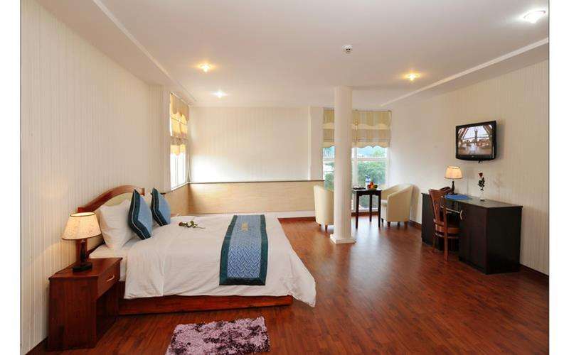 Deluxe Double / Twin