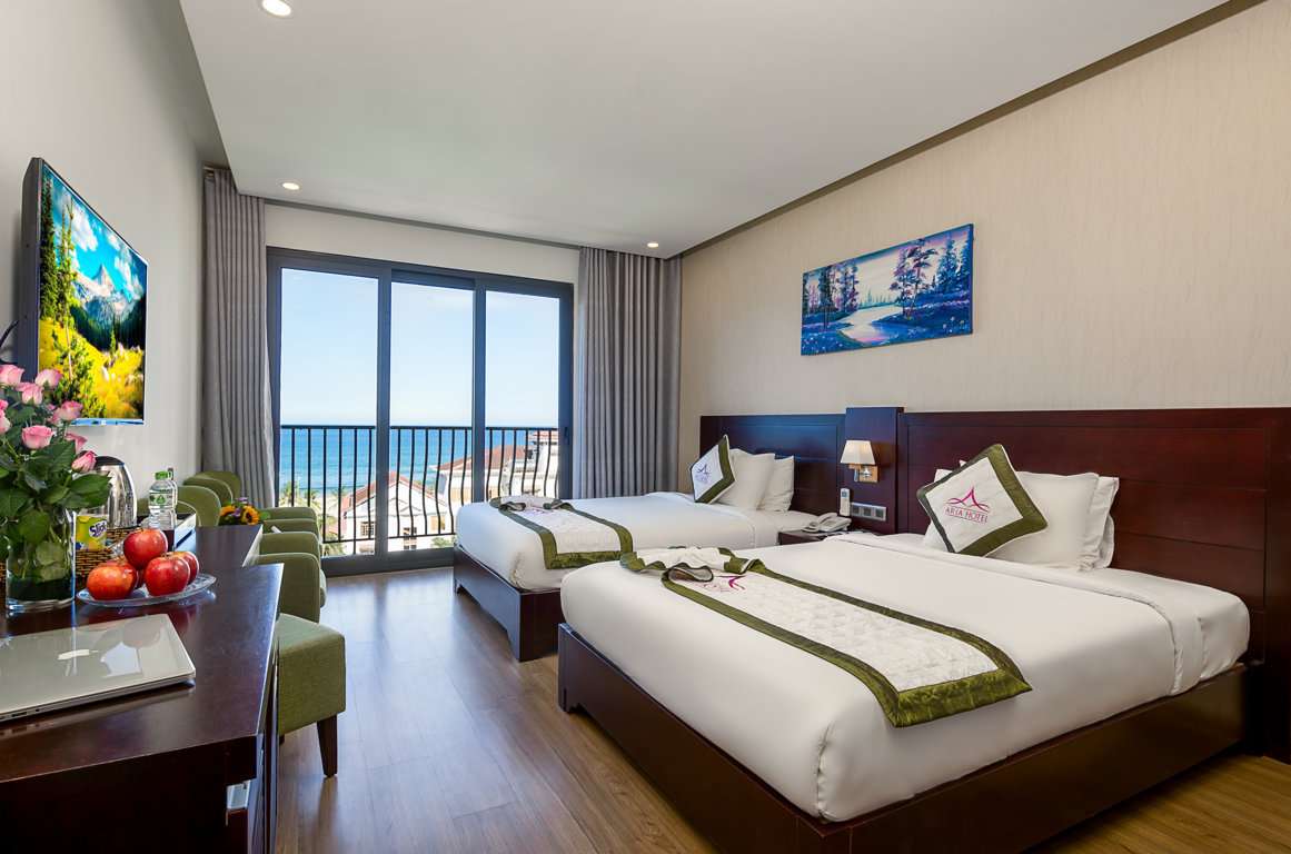 Deluxe Twin With Balcony