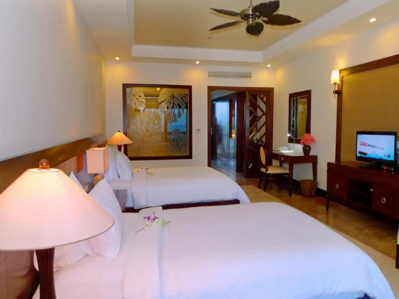 Deluxe Twin / Double