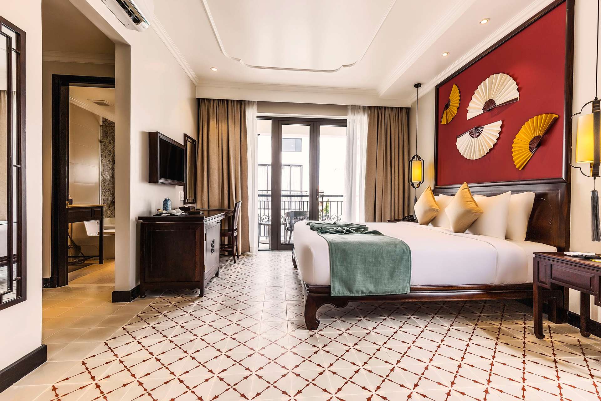 Deluxe Double Pool / Garden / City View