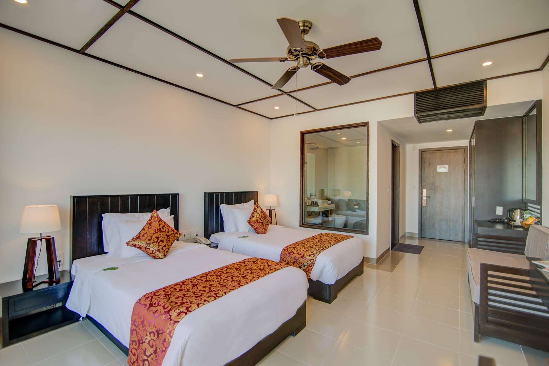 Deluxe Twin With Balcony