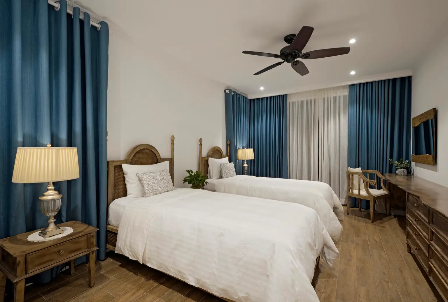 Deluxe Twin in Villa