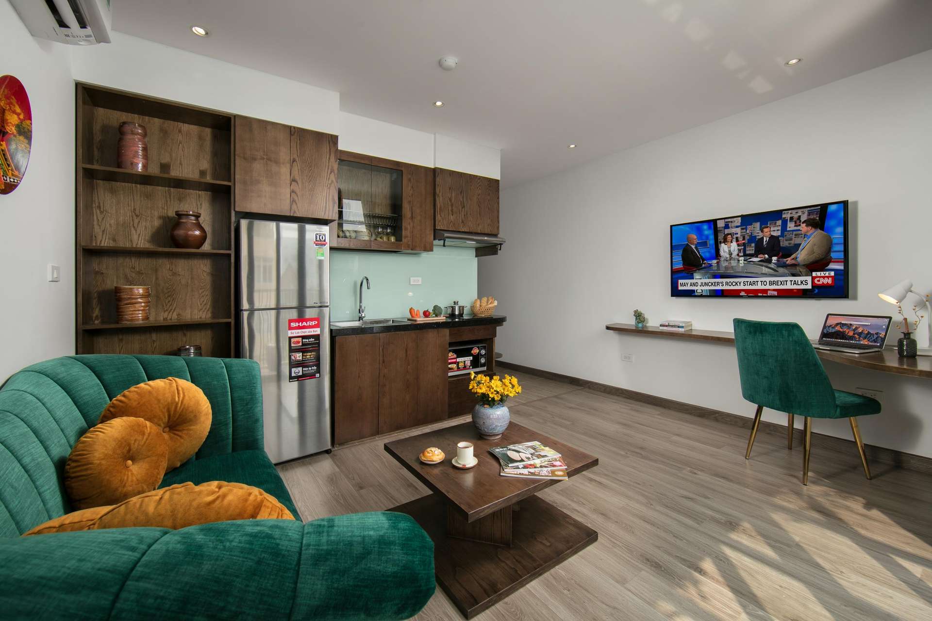 Deluxe One Bedroom Apartment