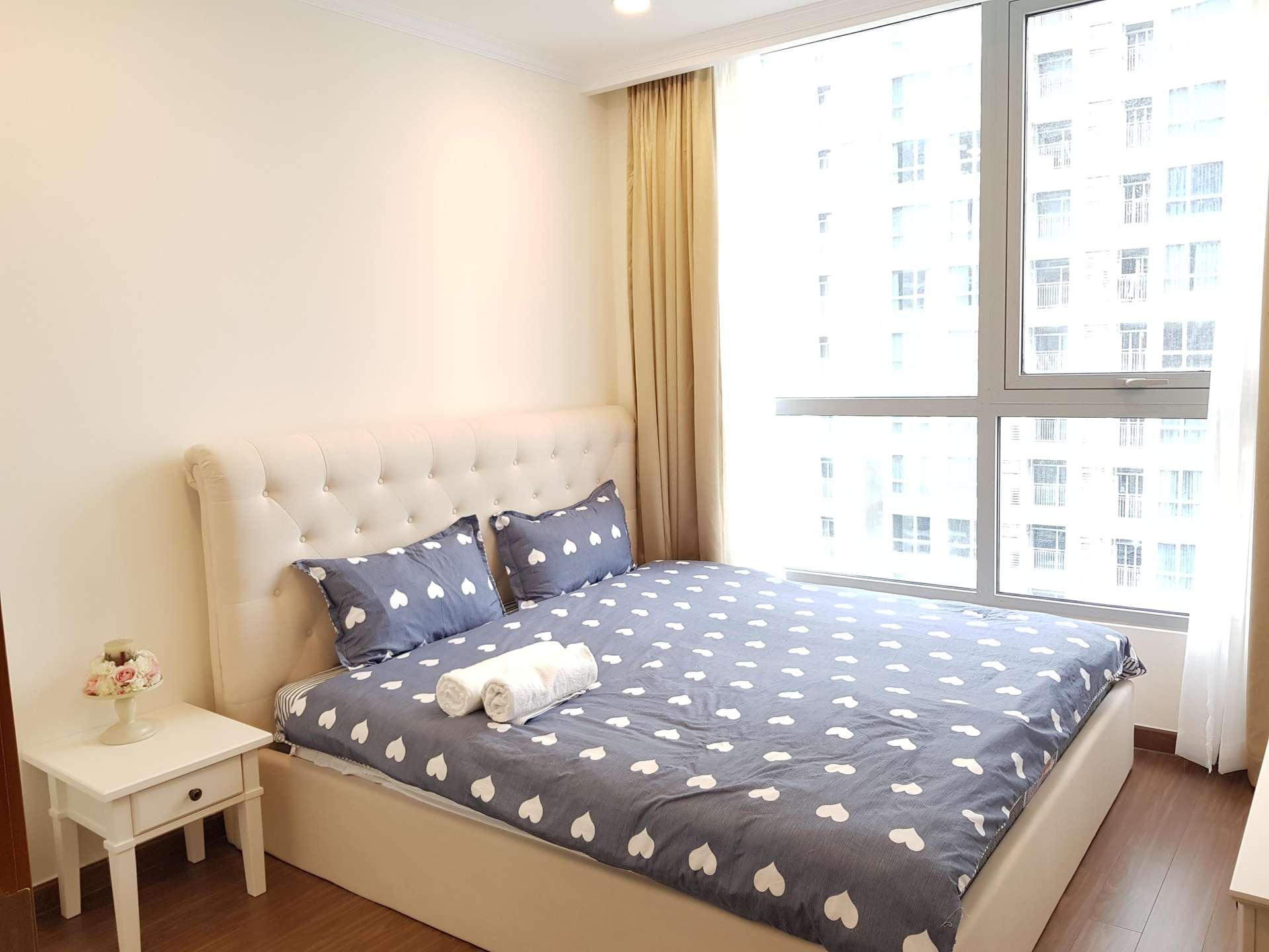 Deluxe 1-bedroom Apartment